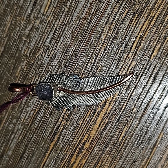 New Natural Tanzanite Sterling Silver feather 🪶 pendant - Picture 6 of 6